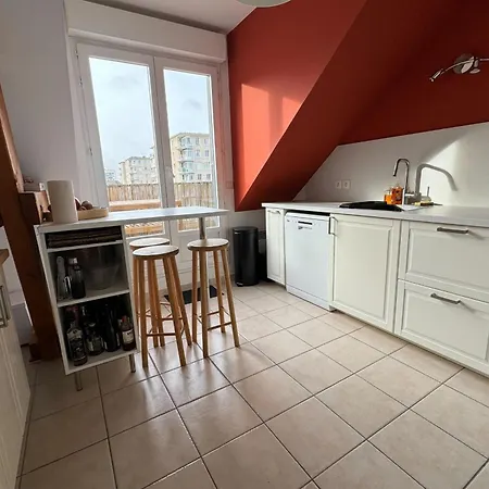 Spacious Flat With Terrace Apartament *